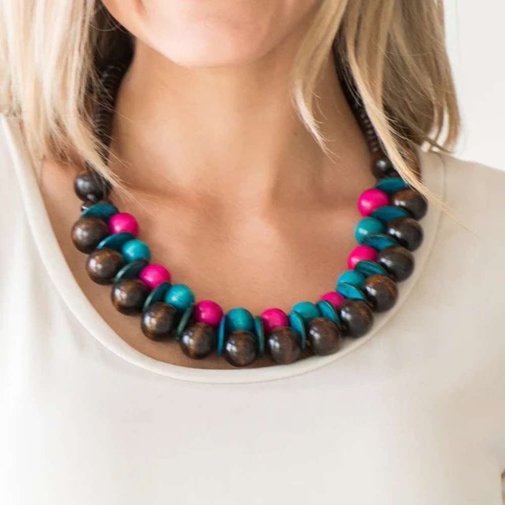 Caribbean Cover Girl wooden necklace Paparazzi